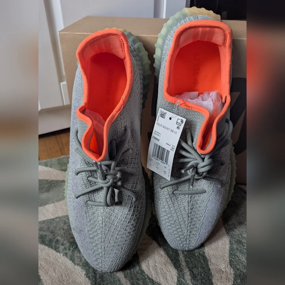 NWT YEEZY boost 350 V2 Desert Sage 🍊 FX9035 - Picture 6 of 7